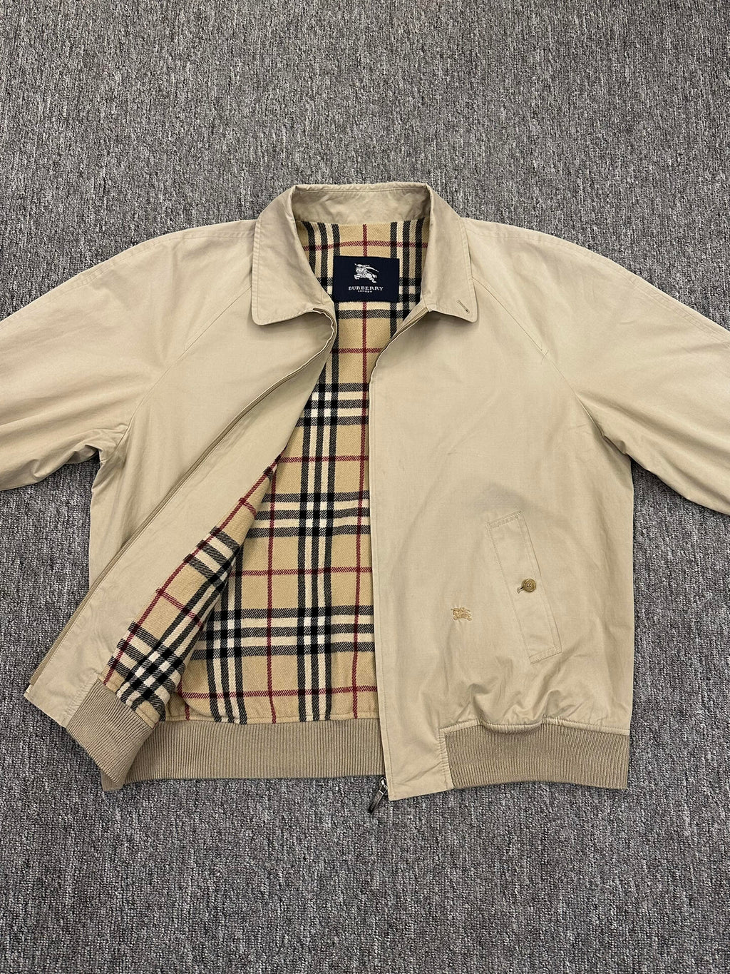 BURBERRY Vintage カーキのクラシックジャケット