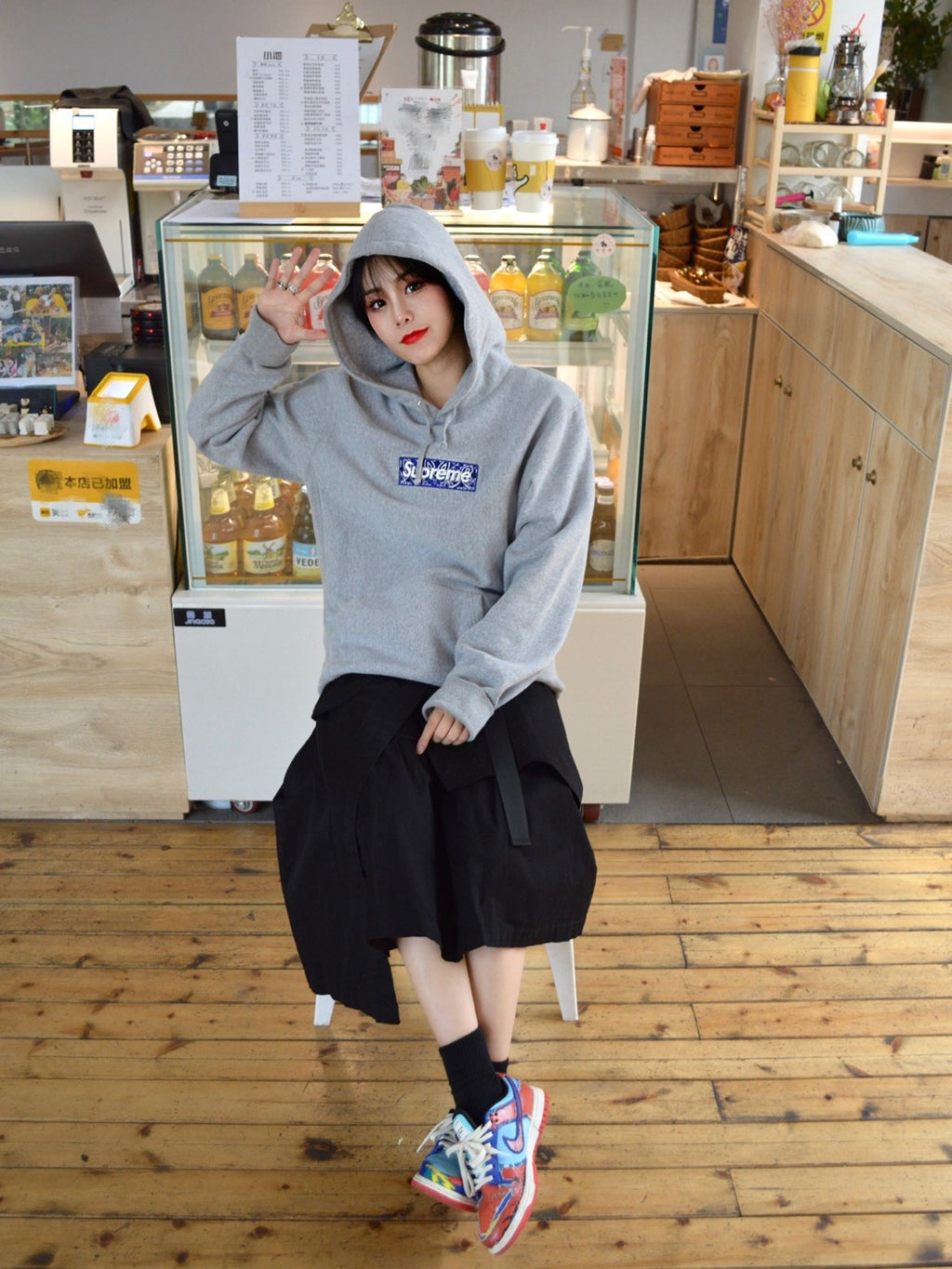 Supreme 19FW Bandana Box Logo Hooded Sweatshirt