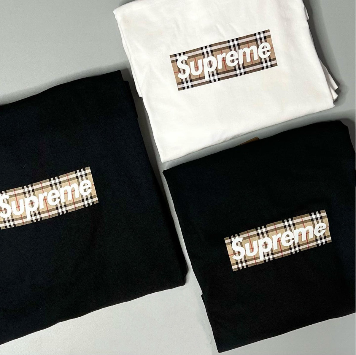 ★Supreme×Burberry★BOX LOGO Tシャツは世界中で大人気★入手困難★