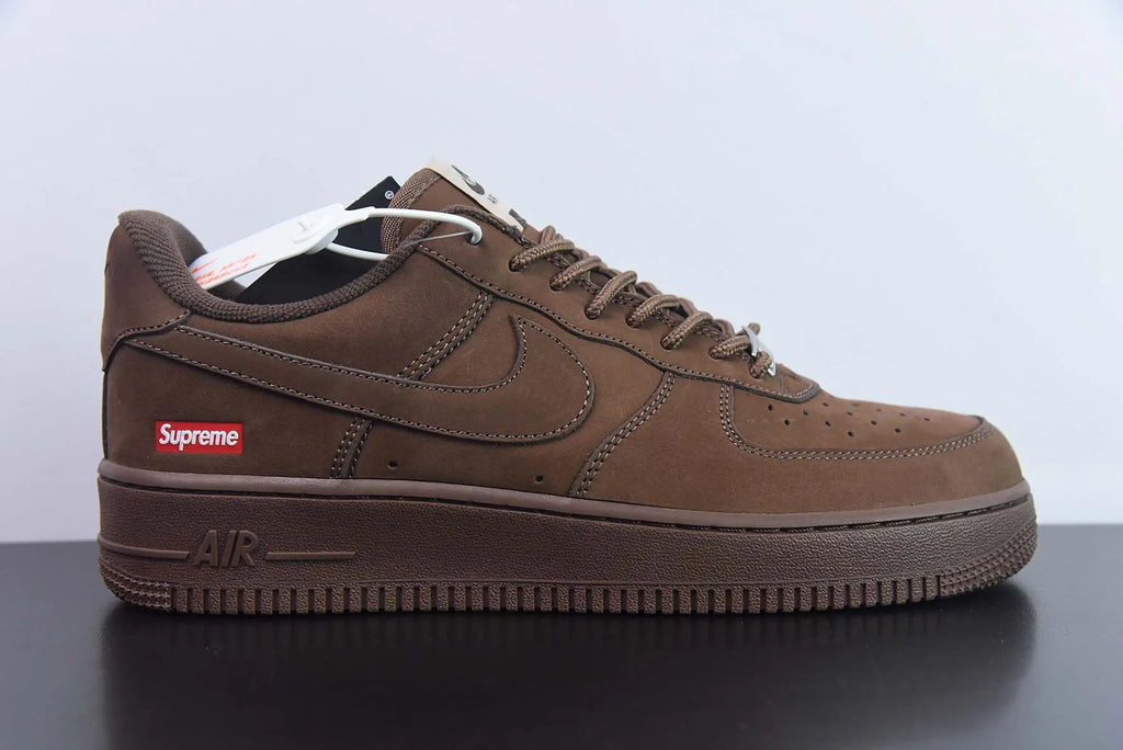 【新商品発売】【今年の新商品】SUPREME × NIKE AIR FORCE 1 LOW BAROQUE BROWN 23FW